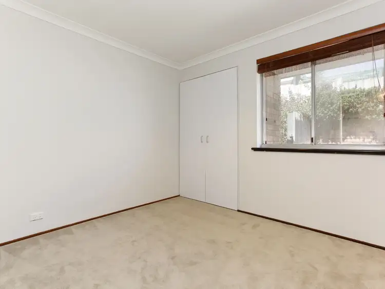 Fifth view of Homely house listing, 4/8 Caird Place, Parkwood WA 6147