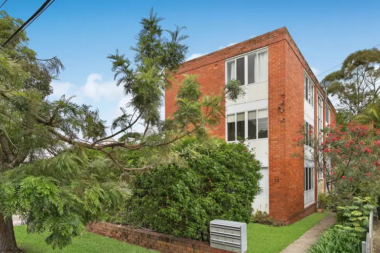 Second view of Homely apartment listing, 2/32 Wyuna Avenue, Freshwater NSW 2096