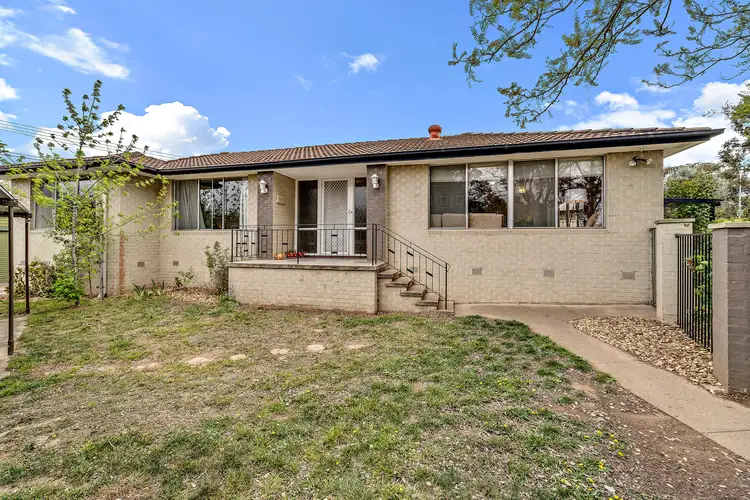 329 Southern Cross Drive, Holt ACT 2615