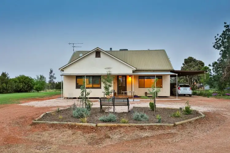 30 Rodwells Road, Birdwoodton VIC 3505