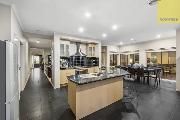 Sixth view of Homely house listing, 7 Mulwala Place, Taylors Hill VIC 3037