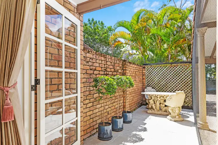 7/9 Eady Avenue, Broadbeach Waters QLD 4218