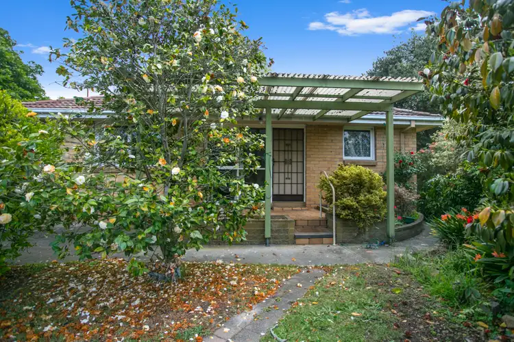 Second view of Homely house listing, 5 Gairloch Drive, Frankston VIC 3199