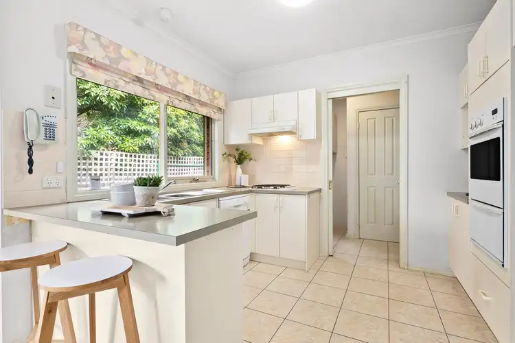 Fifth view of Homely unit listing, 8 Leith Road, Macleod VIC 3085