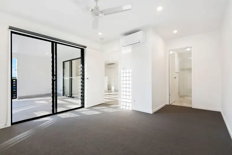 Third view of Homely townhouse listing, 2/24 Tudor Street, Mount Gravatt QLD 4122