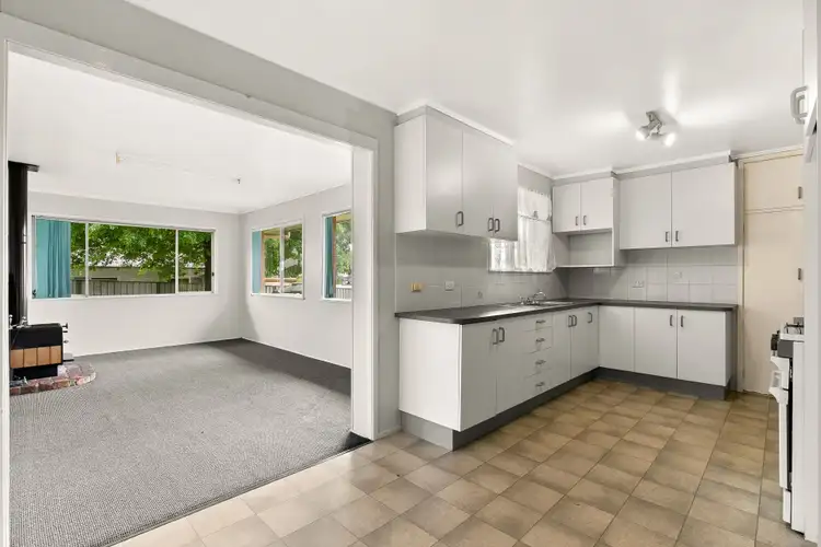 1 Clive Crescent, Darling Heights QLD 4350