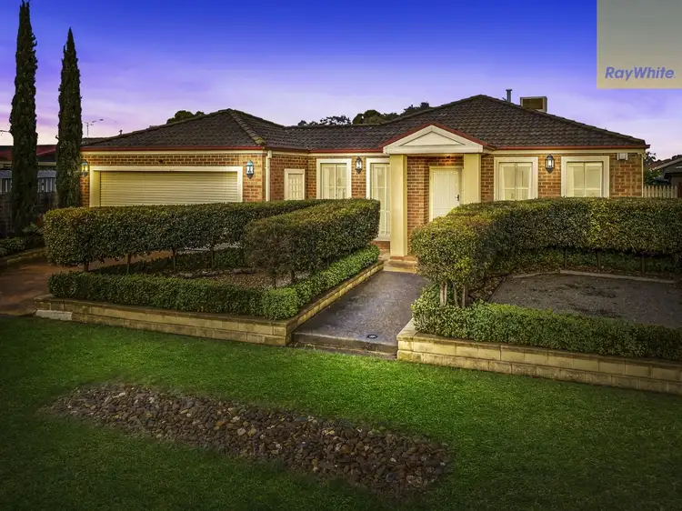 26 Lalwinya Street, Delahey VIC 3037