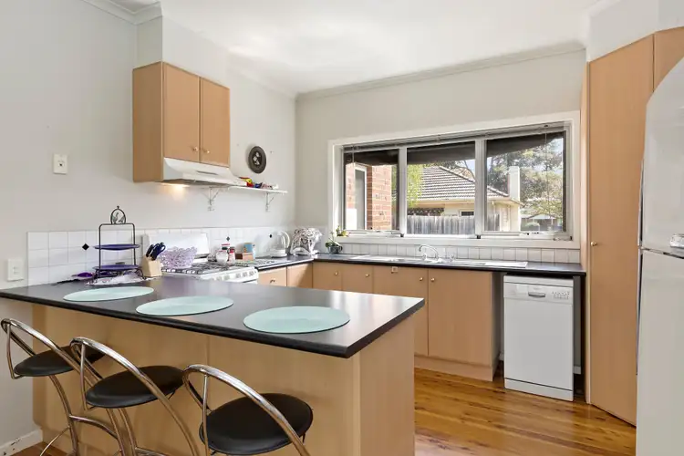 Fourth view of Homely unit listing, 2/18 Elora Road, Oakleigh South VIC 3167