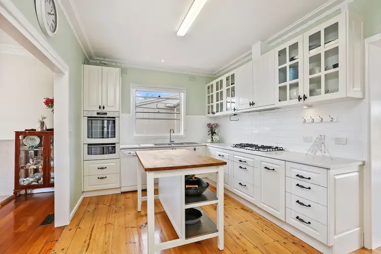 Fourth view of Homely house listing, 6 Macarthur Avenue, Hamlyn Heights VIC 3215