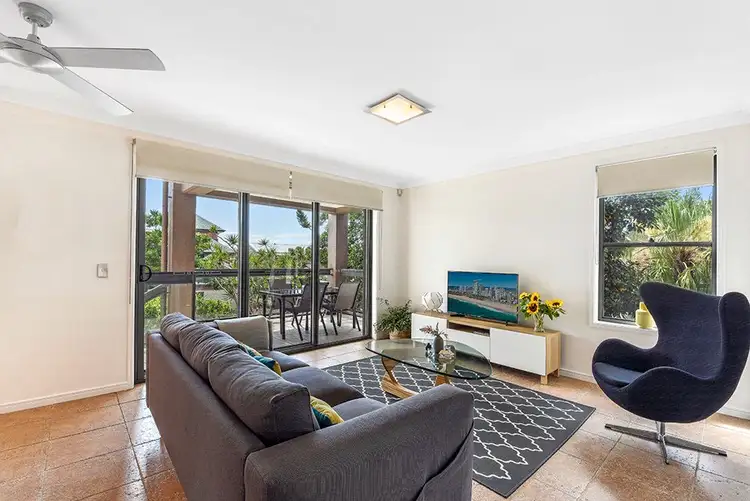 Third view of Homely unit listing, 2/3108 The Boulevarde, Carrara QLD 4211