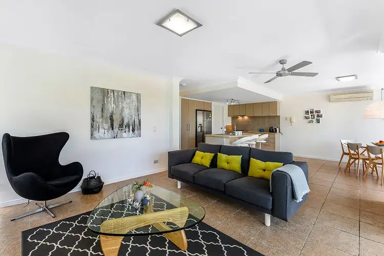 Sixth view of Homely unit listing, 2/3108 The Boulevarde, Carrara QLD 4211