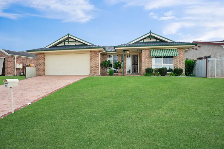 34 Streeton Drive, Metford NSW 2323
