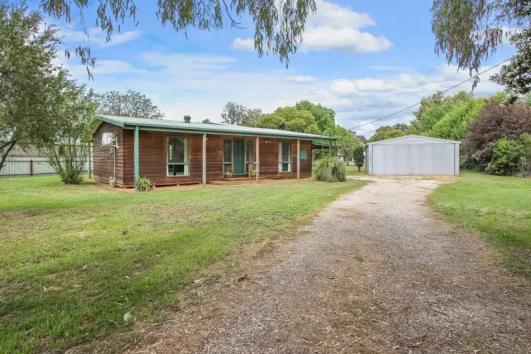 186 Bank Street, Howlong NSW 2643