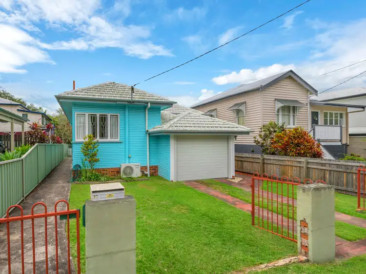 72 Victoria Terrace, Greenslopes QLD 4120