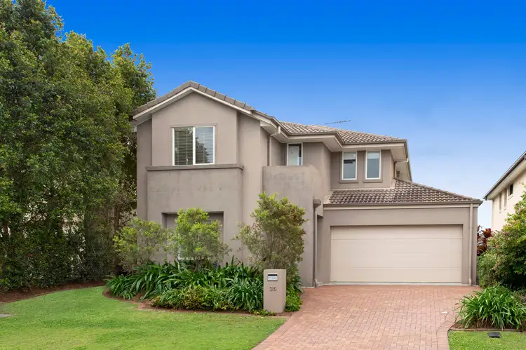 35 Hillcroft Place, Belmont QLD 4153