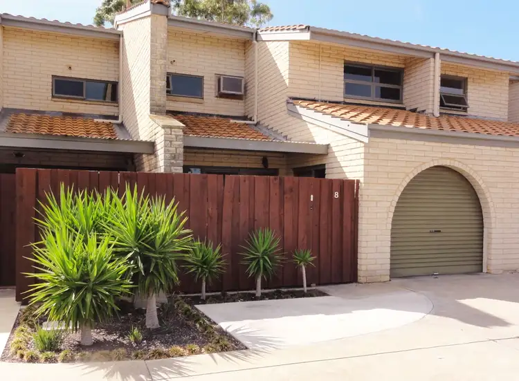 8/1 Mooloola Way, West Lakes Shore SA 5020