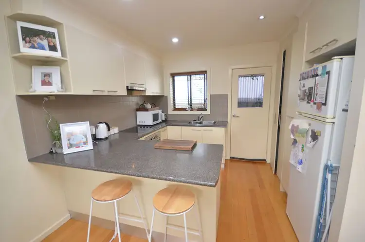 Sixth view of Homely townhouse listing, 2/124 Pakenham Street, Echuca VIC 3564