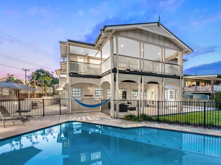 33 Ashgrove Crescent, Ashgrove QLD 4060