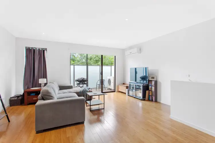 4/250 Neerim Road, Carnegie VIC 3163