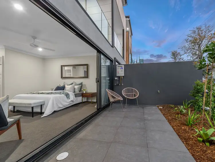 8/11 Warilda Street, Camp Hill QLD 4152