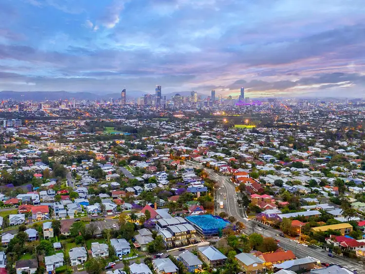 Second view of Homely house listing, 8/11 Warilda Street, Camp Hill QLD 4152