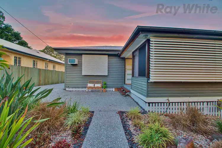 Second view of Homely house listing, 2 Minnis Street, Eastern Heights QLD 4305