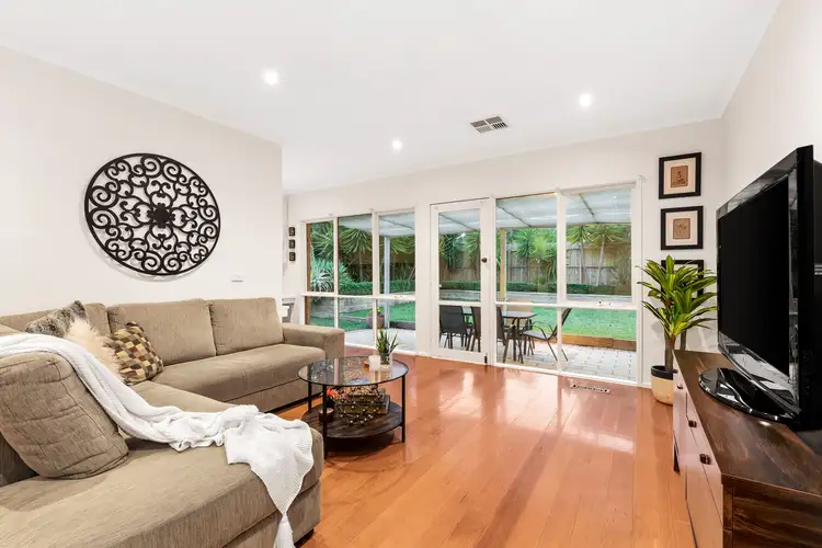 16 Romoly Drive, Forest Hill VIC 3131