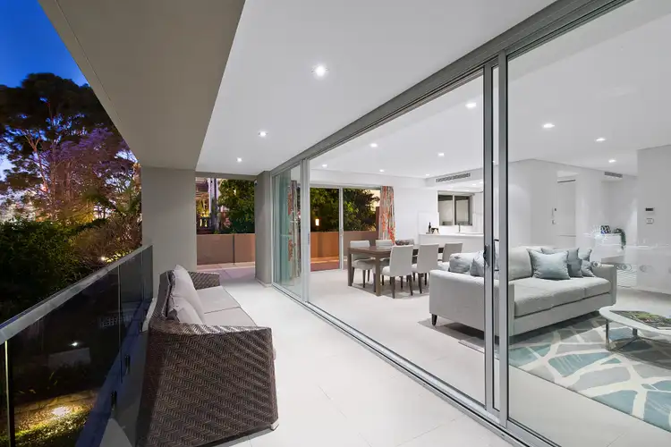 Third view of Homely apartment listing, 2/28 East Crescent Street, Mcmahons Point NSW 2060