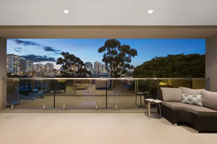 Fourth view of Homely apartment listing, 2/28 East Crescent Street, Mcmahons Point NSW 2060