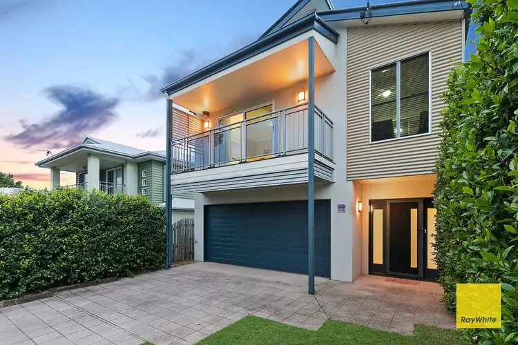 11 Blackwood Road, Manly West QLD 4179