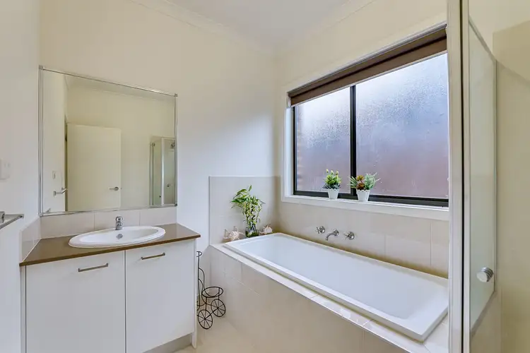 Fifth view of Homely house listing, 25 Fulham Way, Wollert VIC 3750
