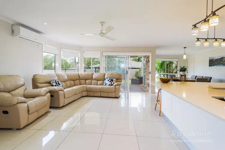 Fifth view of Homely house listing, 4 Daydream Place, Eight Mile Plains QLD 4113