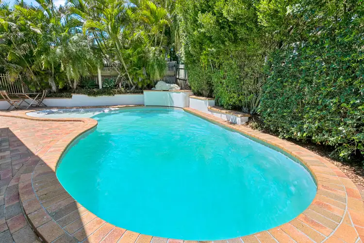 8 Constellation Way, Wynnum QLD 4178