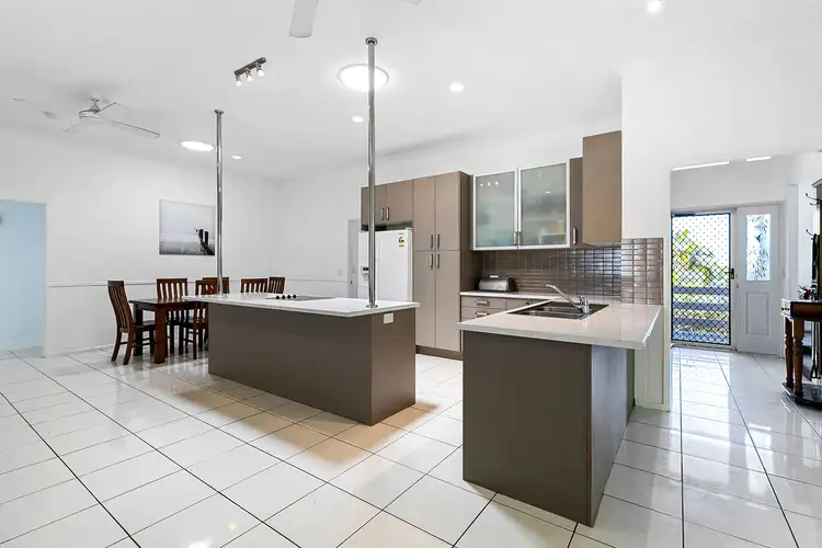 Sixth view of Homely house listing, 8 Constellation Way, Wynnum QLD 4178