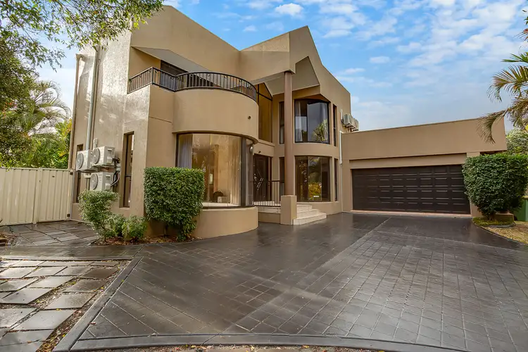 24 Ingles Circuit, Arundel QLD 4214