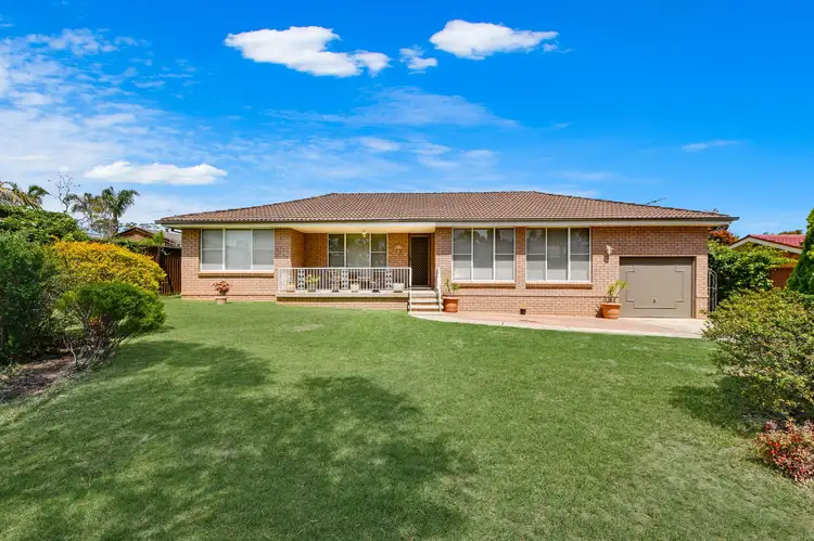 2 Myra Place, Ingleburn NSW 2565