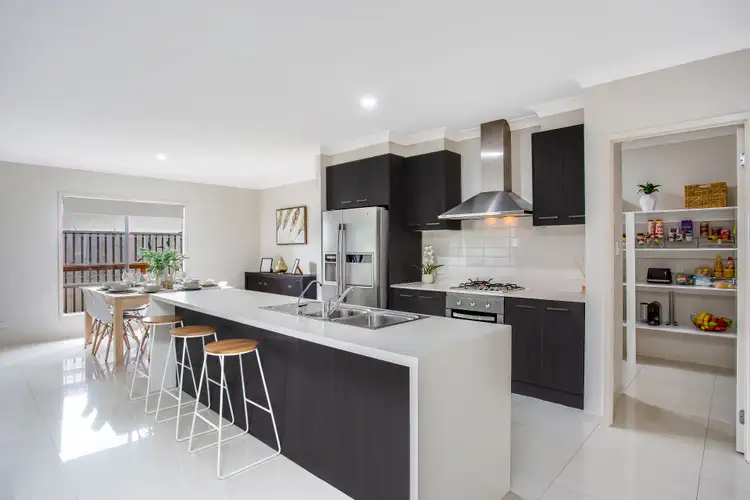 5 Star Rise Street, Maudsland QLD 4210
