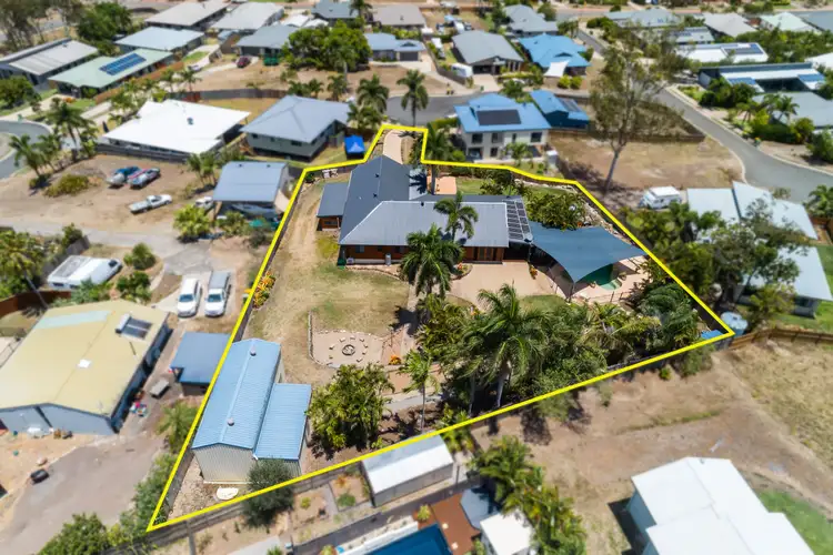 5 Linscot Close, Cannonvale QLD 4802