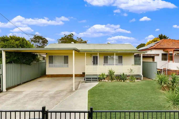 14 Phyllis Street, Minto NSW 2566