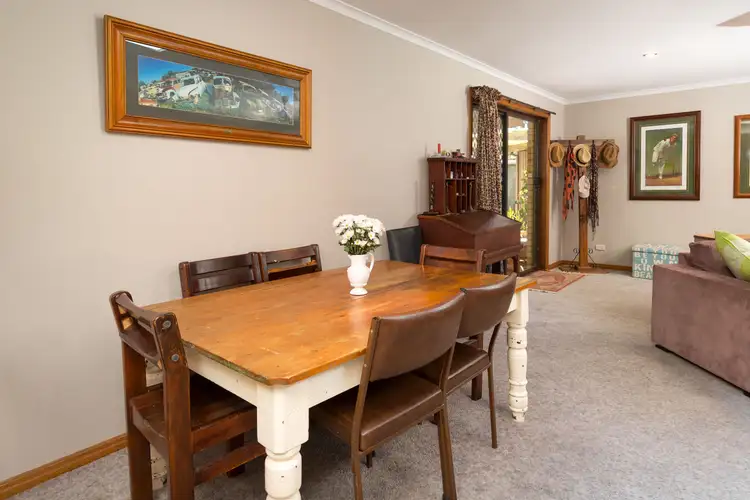 Sixth view of Homely house listing, 565 Woodbury Court, Lavington NSW 2641