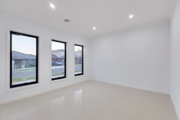 Sixth view of Homely house listing, 16 Paior Circuit, Epping VIC 3076