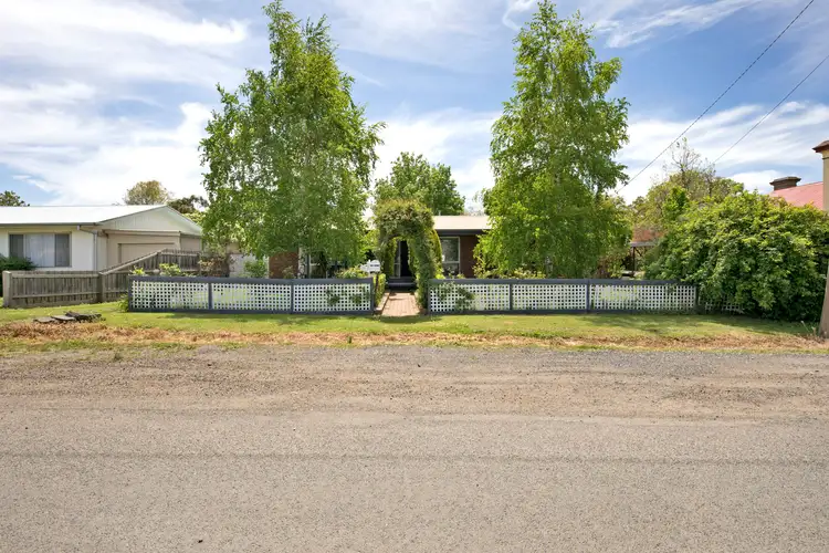 34 Murphy Street, Romsey VIC 3434
