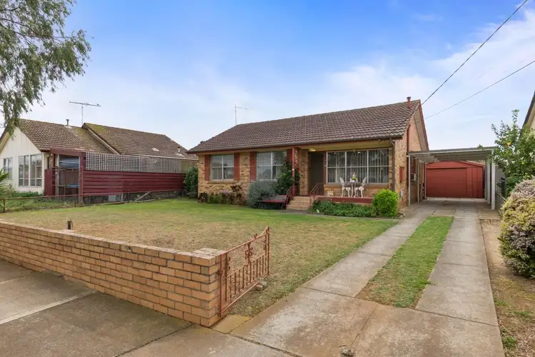 16 Centenary Crescent, Werribee VIC 3030
