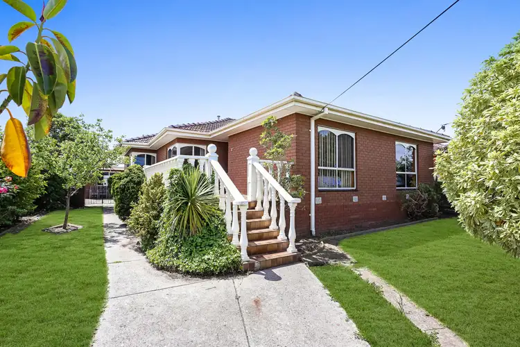 Second view of Homely house listing, 2 Bendigo Crescent, Thomastown VIC 3074