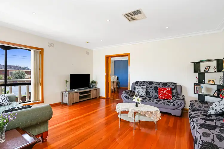 Fifth view of Homely house listing, 2 Bendigo Crescent, Thomastown VIC 3074