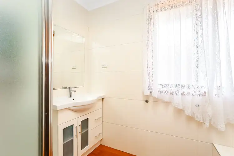 Seventh view of Homely house listing, 2 Bendigo Crescent, Thomastown VIC 3074