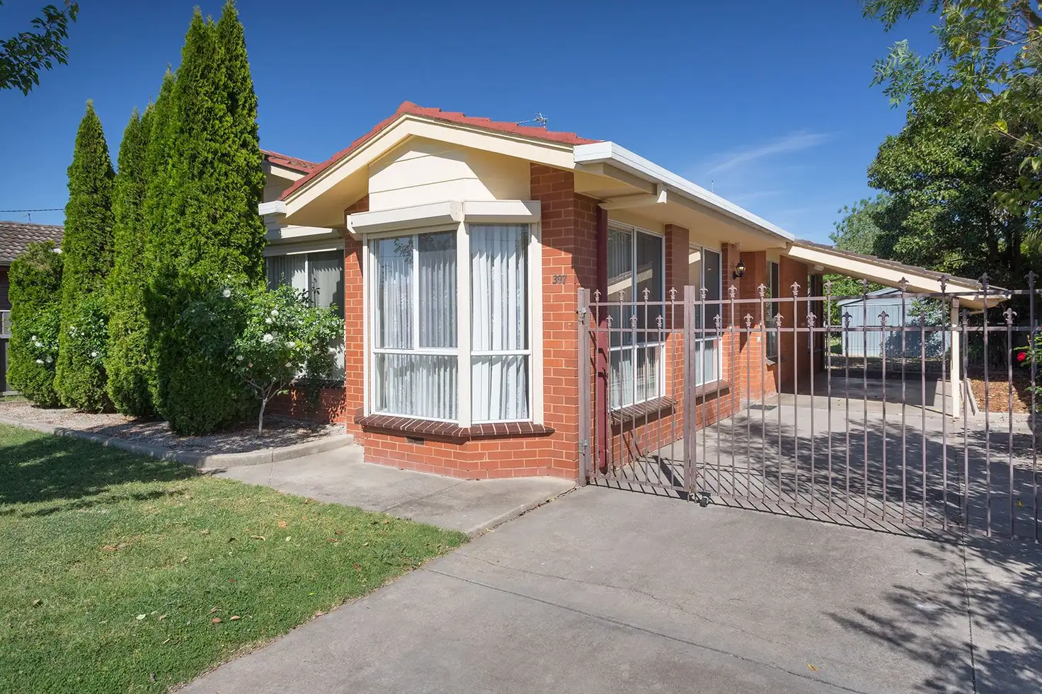 Main view of Homely house listing, 397 Ross Circuit, Lavington NSW 2641