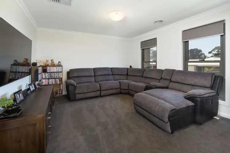 Sixth view of Homely house listing, 70 Lawson Circuit, Lavington NSW 2641
