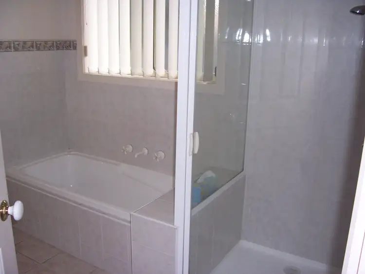 Sixth view of Homely unit listing, 2/30 Parkwood Way, Traralgon VIC 3844