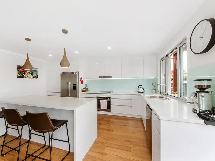 Fifth view of Homely house listing, 4 Bedford Crescent, Mudgeeraba QLD 4213